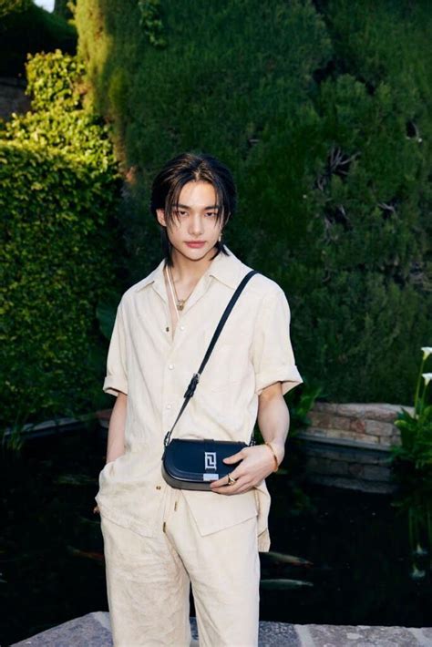 hyunjin embajador de versace